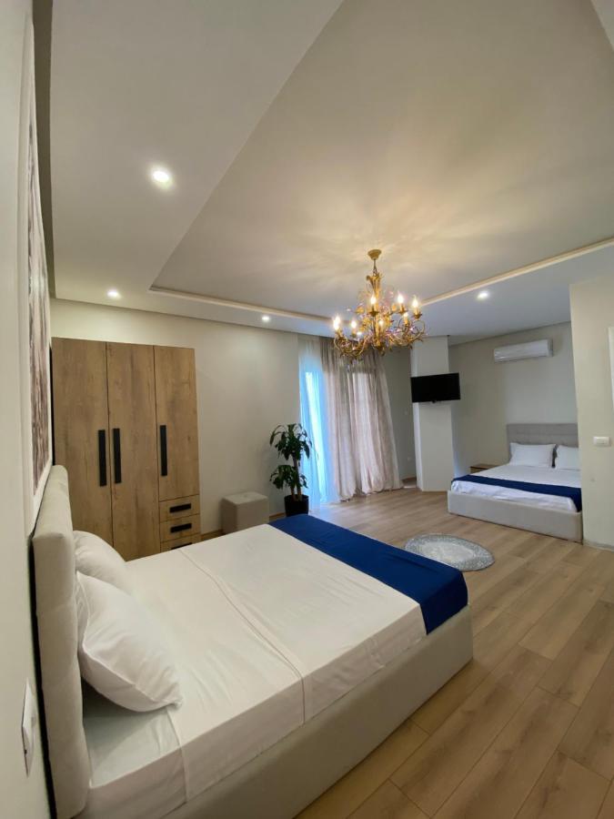 Villa D Hotel-Restaurant-Private Beach Драч Екстериор снимка
