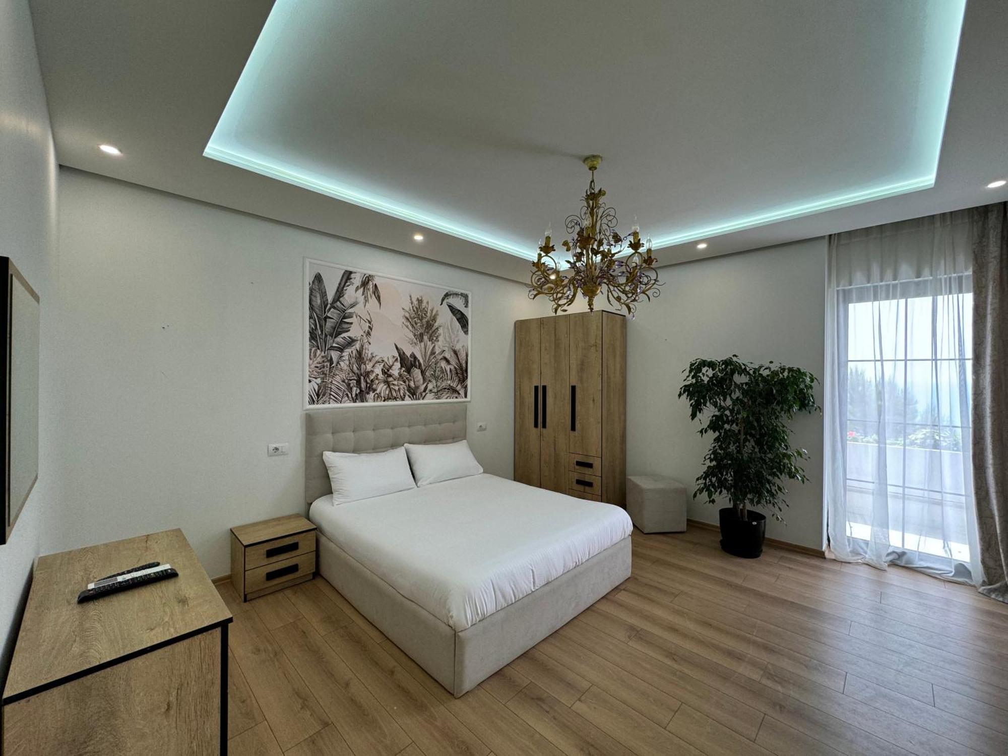 Villa D Hotel-Restaurant-Private Beach Драч Екстериор снимка